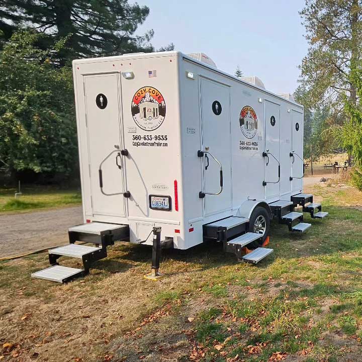 Cozy Cove Restroom Trailer Rentals 4 door luxury bathroom trailer rentals for events near me wedding at Quilcene Lantern