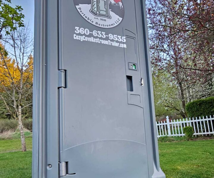 Cozy Cove Restroom exterior photo of new standard portable restroom rental perfect for job sites. Serving Kitsap, Mason, Jefferson Counties.
